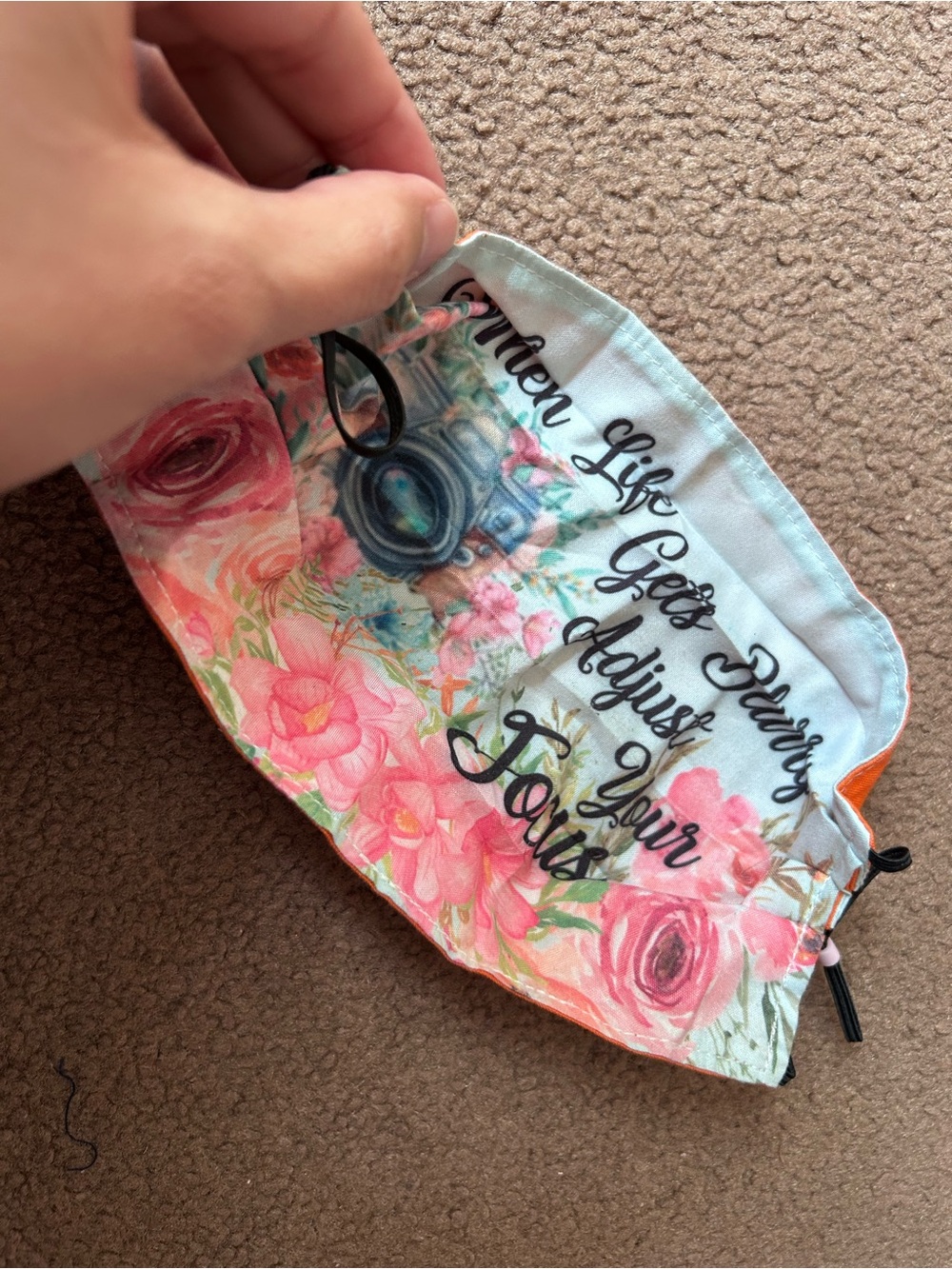 NWOT Face Mask w Photography Quote